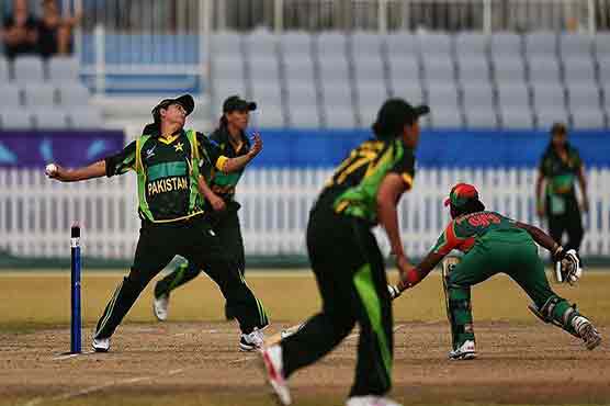 Young women players should be given chance in BD series