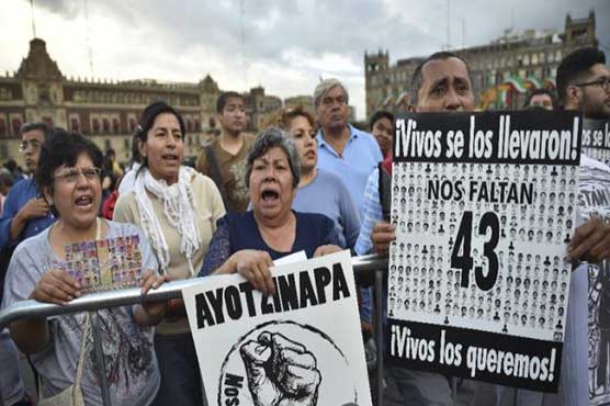 Mexico seeks new DNA tests in missing students case