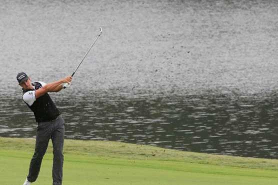 Golf: Stenson stays in front of charging Spieth