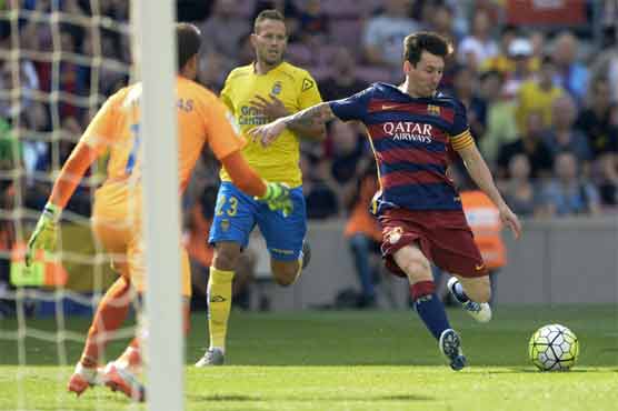 Football: Messi faces two-month injury layoff, Madrid held by Malaga 