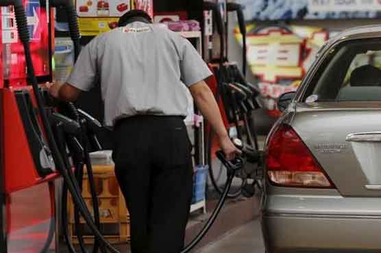 Oil prices fall on slowing global economic growth outlook