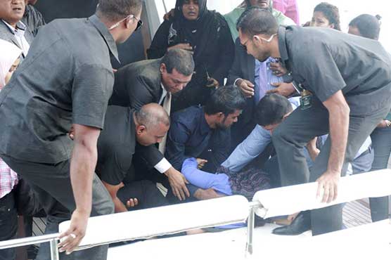 Maldives president escapes boat blast unhurt