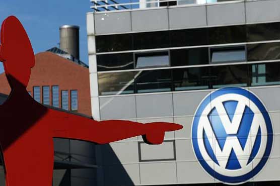VW draws up refit plan for cars in pollution scam