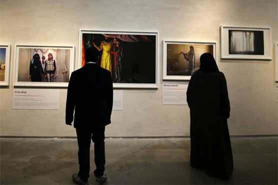 Mobile messages tell stories of refugees fleeing war