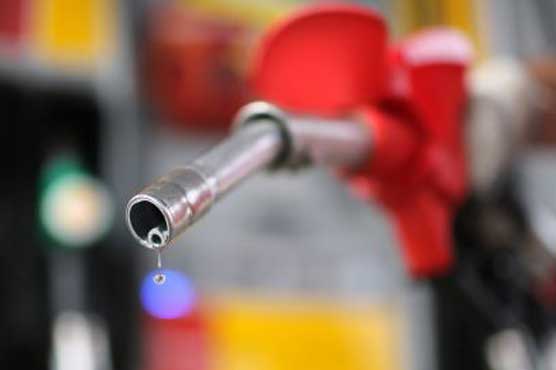 Oil prices extend losses as output freeze hopes fade
