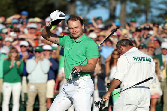 Danny Willett pips Jordan Spieth to Green Jacket at Augusta
