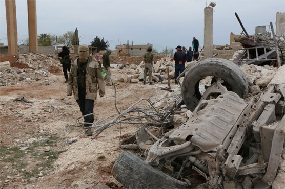 30,000 flee clashes between militants, rebels in Syria: HRW