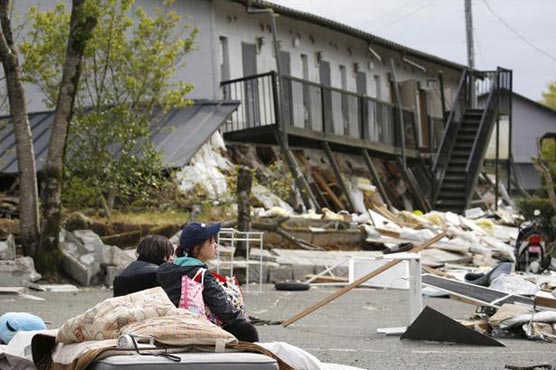Search for Japan quake survivors intensifies as thousands evacuated from homes