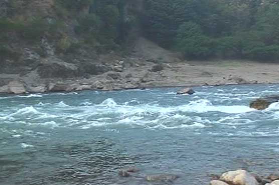 Two dead, five missing as govt official's car plunges into River Neelum