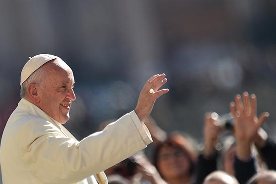 Pope in new blast at West's indifference to refugees