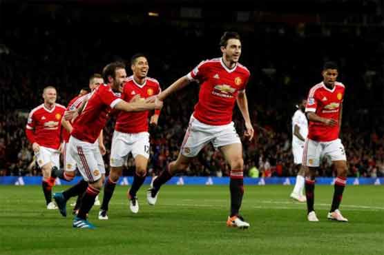 Darmian shines as Manchester United beat Palace 2-0