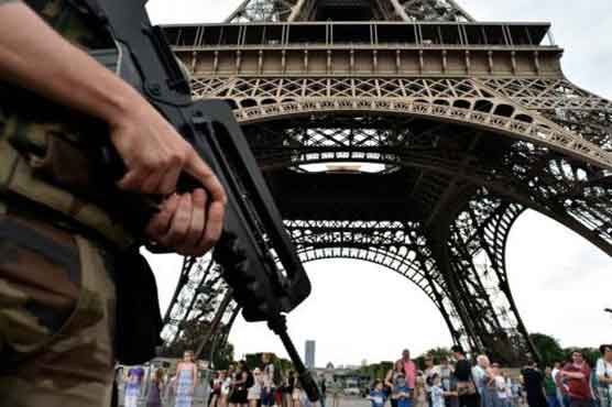 Eiffel Tower evacuated in a safety drill muddle