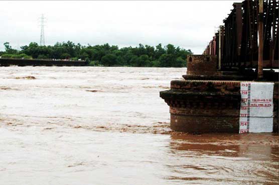 High-level flood in Chenab, Jhelum Rivers feared