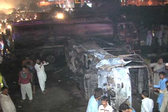 Lahore: Oil tanker catches fire