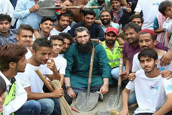 Junaid Jamshed begins campaign to solve Karachi's issues