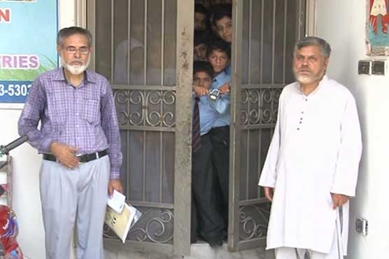 Lahore: LDA seals private school with students inside