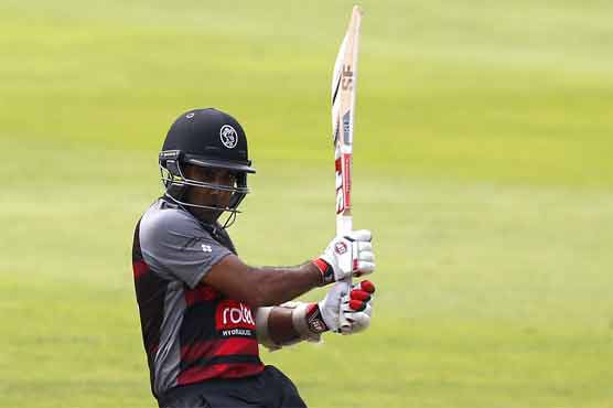 Jayawardene century sees Somerset into Cup semi-finals