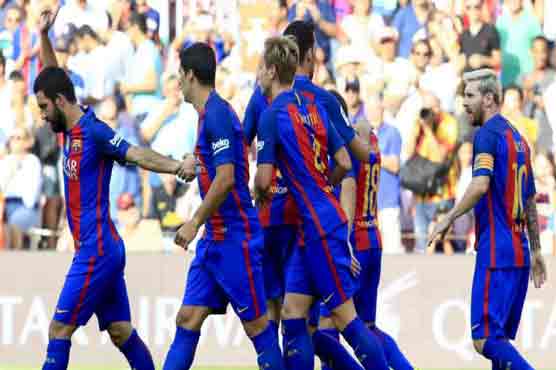 Barcelona begin title defence with a thumping win