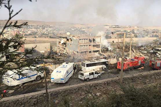 11 Turkish police killed in PKK suicide bombing