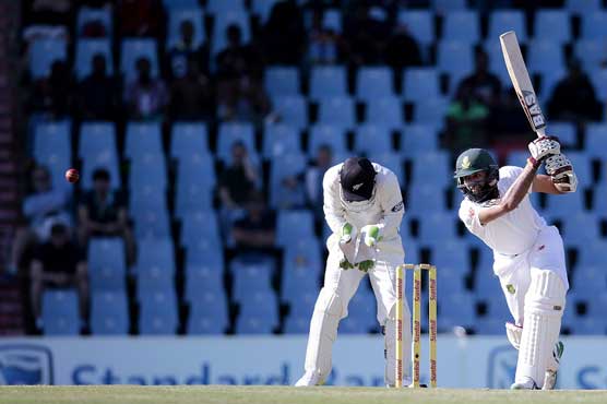 South Africa take control in second Test