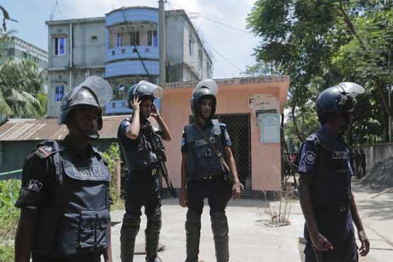 Bangladesh hunts more extremists ahead of Kerry visit