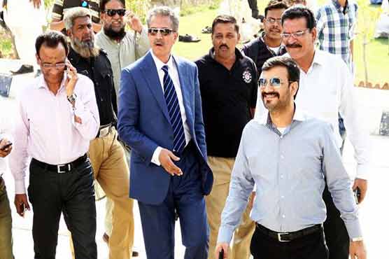 Faisal Vawda files application to bar Wasim Akhtar from taking Karachi Mayor oath