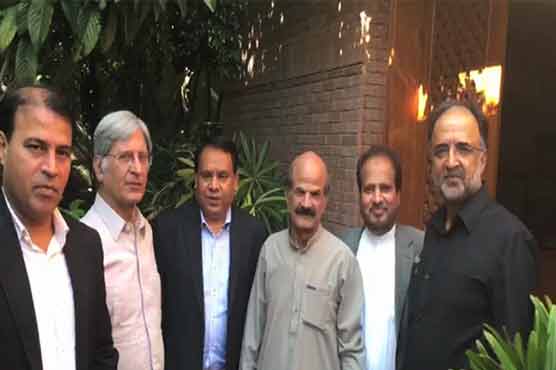 MQM seeks PPP help after disowning Altaf Hussain