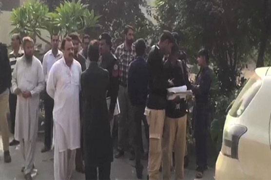 Couple robbed of cash, jewellery in Lahore