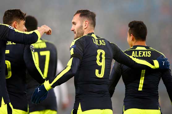 Arsenal tops group as PSG draw in Champions League