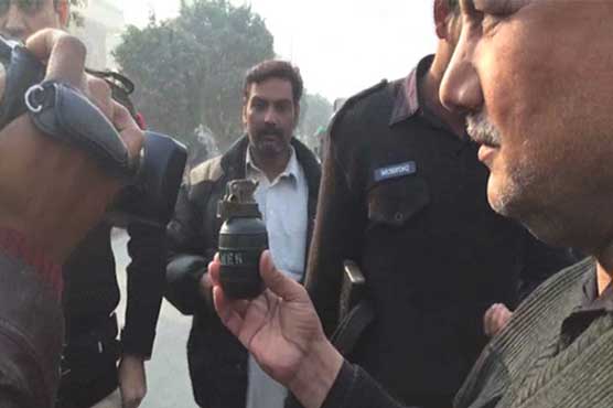 Police, bomb disposal squad recover hand grenade shell in Lahore