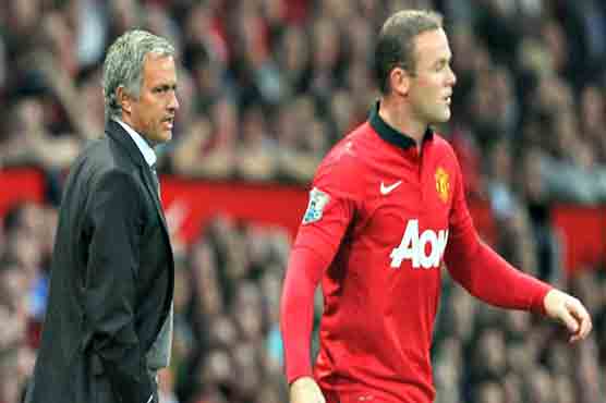 Mourinho keeps Rooney guessing over Palace clash