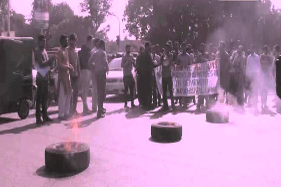 Young doctors' protest against central induction policy enters third day