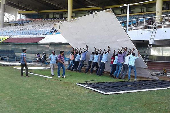 India, England call off training amid cyclone chaos