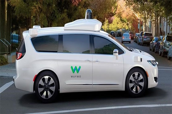 Google's Waymo adds 100 Chryslers to self-driving fleet