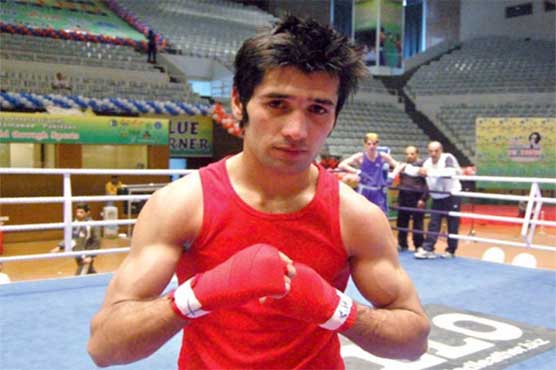 Dunya hosts Muhammad Waseem: Boxing at studio, officials punched verbally