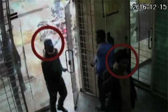 2 robberies in Lahore within one hour