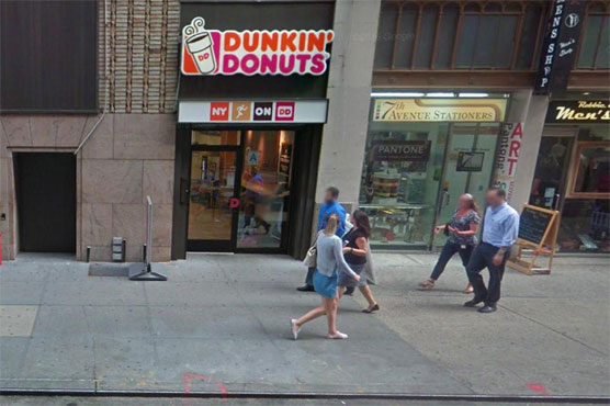 New York: Man throws hot coffee on Muslim woman's face
