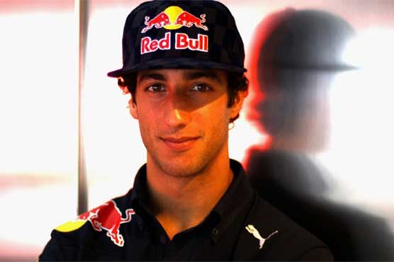Ricciardo rules himself out for Mercedes