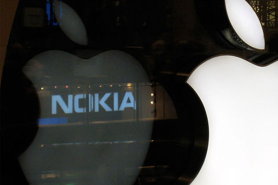 Nokia sues Apple for infringing patents, industry back on war footing