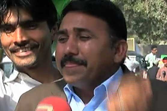 Slip of tongue: PPP workers chant 'Go Zardari Go' slogans