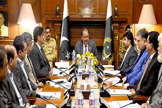 Green Line Bus will prove vital for Karachi: President Mamnoon