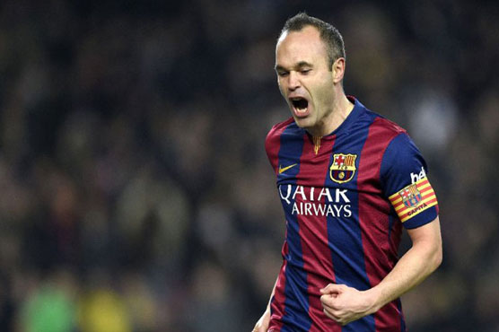 Football: Iniesta keen to extend Barcelona contract