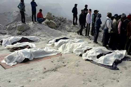 India mine collapse toll rises to 11 as rescuers search