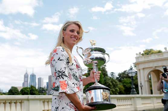 Tennis: No rest as busy Kerber jets off for Fed Cup