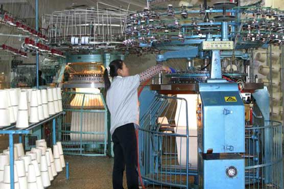 China manufacturing index falls to three-year-low: govt