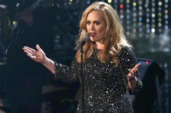 Adele tops Billboard, Rihanna's million 'Anti' giveaway ineligible