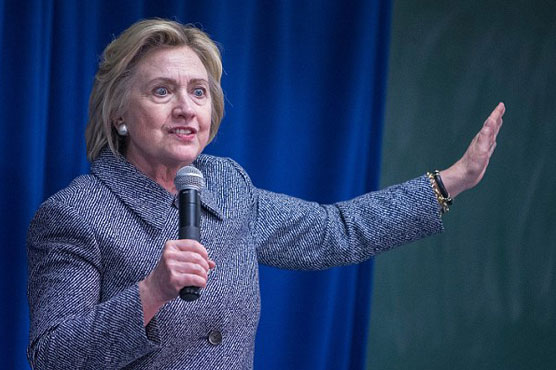 White House race wide open as upstarts rattle Trump, Clinton