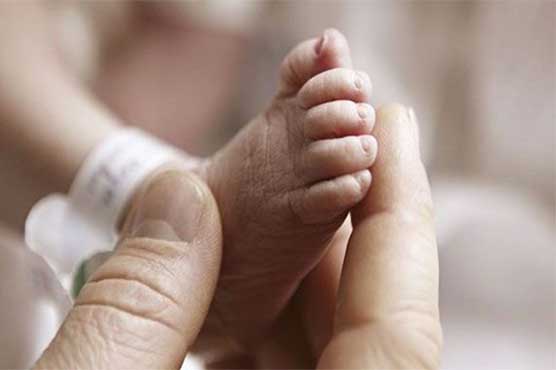 'Dead' Chinese baby awakens just before cremation