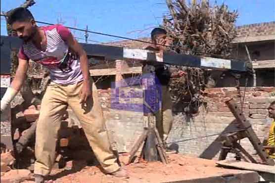 Sheikhupura: Newly appointed police officers serving as labourers