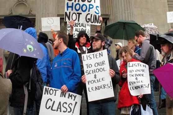 University of Texas head begrudgingly okays campus gun rules